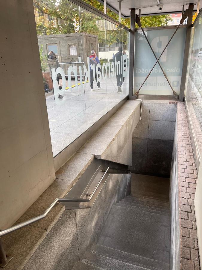 Plac Wolnosci 6 Contactless Check-In 24H Poznan Exterior photo